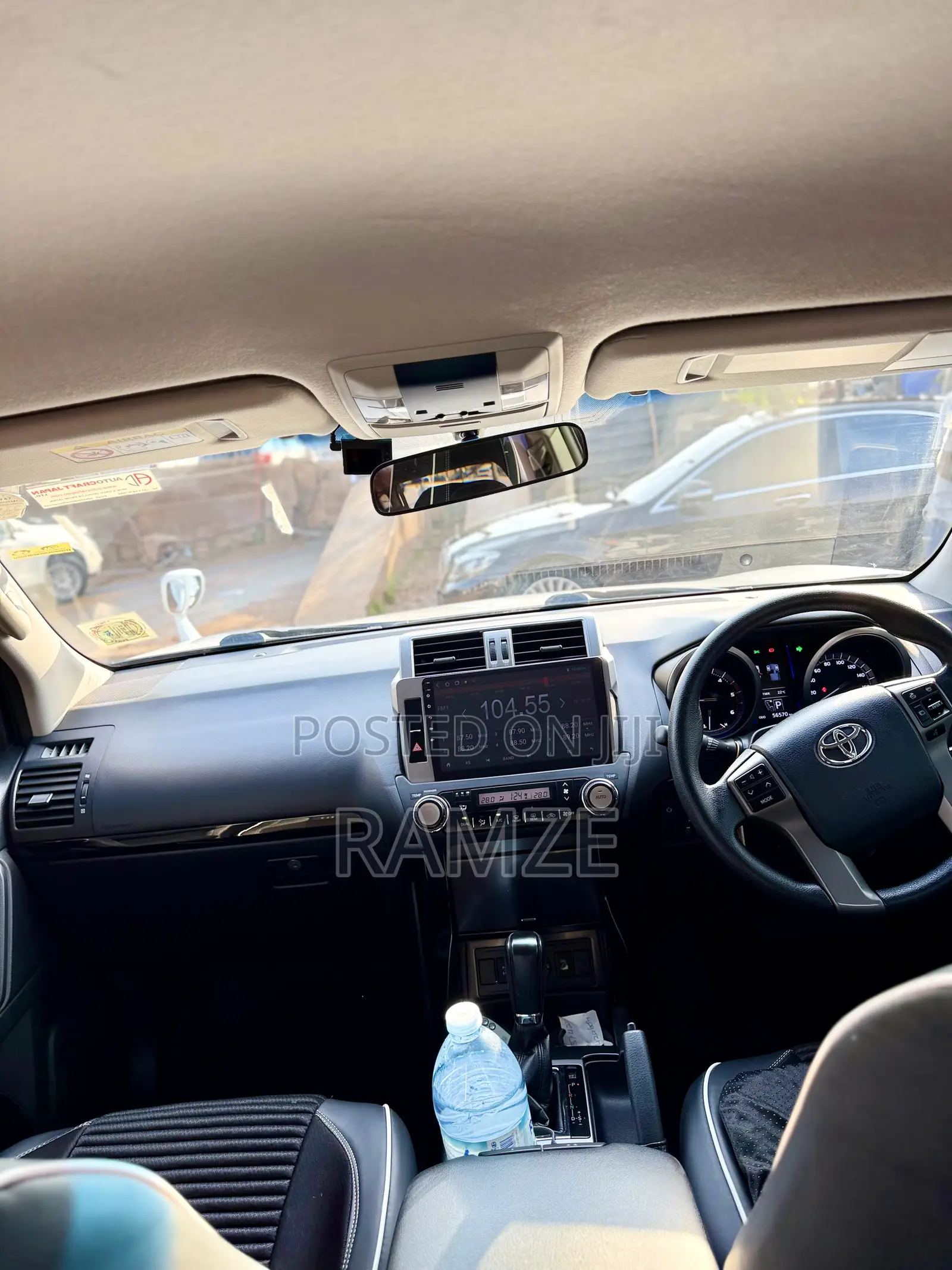 Toyota Land Cruiser Prado 2017 White