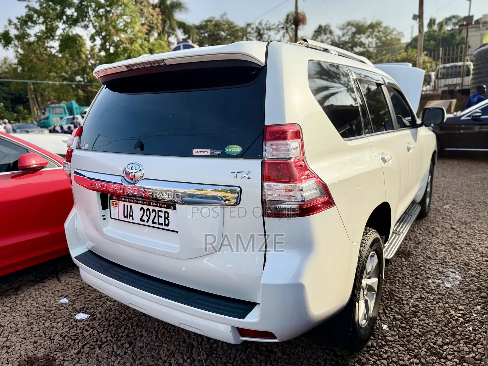 Toyota Land Cruiser Prado 2017 White