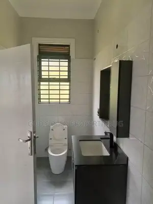 3bdrm Apartment in Kabalagala Estate, Central Division for rent