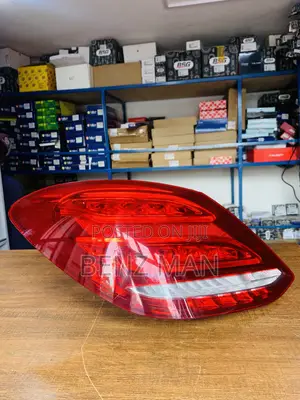 W205 C-Class Tail Light 2015-2017