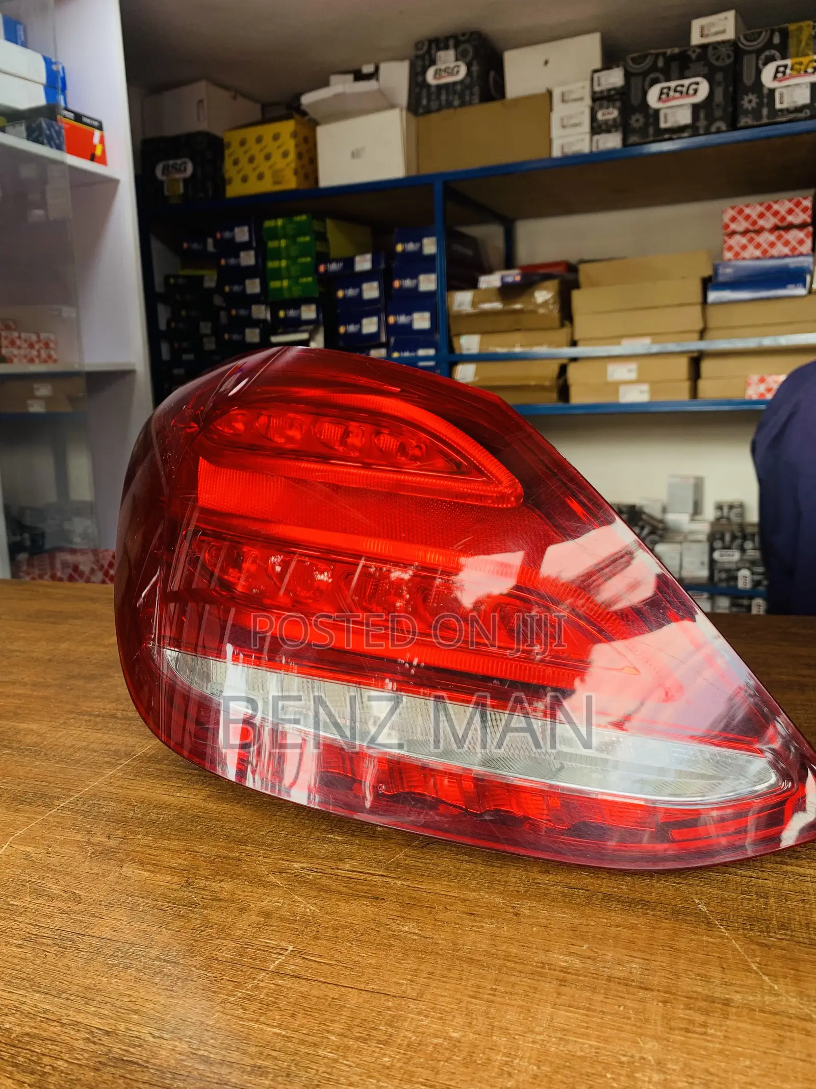 W205 C-Class Tail Light 2015-2017