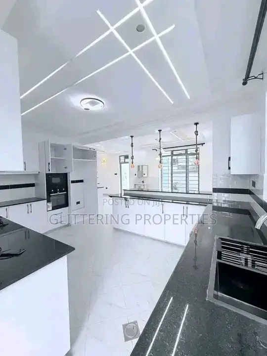 5bdrm Duplex in Munyonyo, Central Division for rent