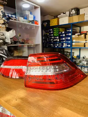Ml W166 Mercedes Benz Taillight