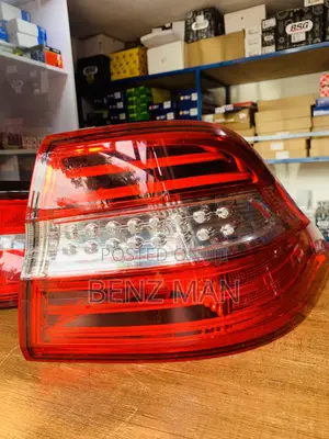 Ml W166 Mercedes Benz Taillight