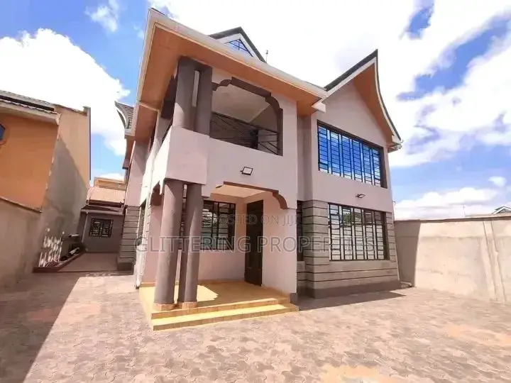 4bdrm Duplex in Makindye, Central Division for rent