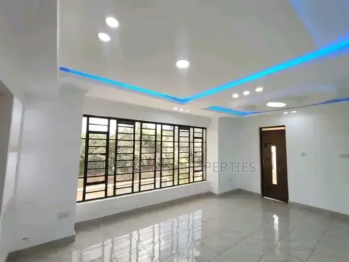 4bdrm Duplex in Makindye, Central Division for rent