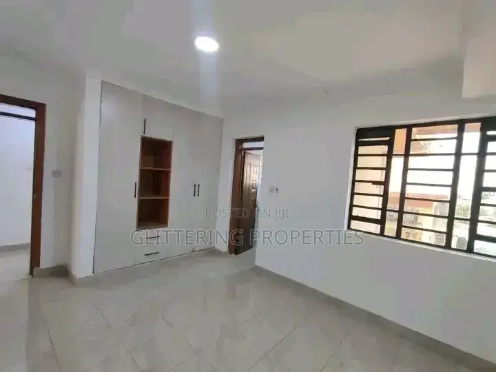 4bdrm Duplex in Makindye, Central Division for rent