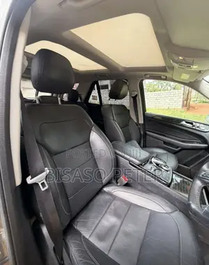 Mercedes-Benz GLE-Class 2016 Gray