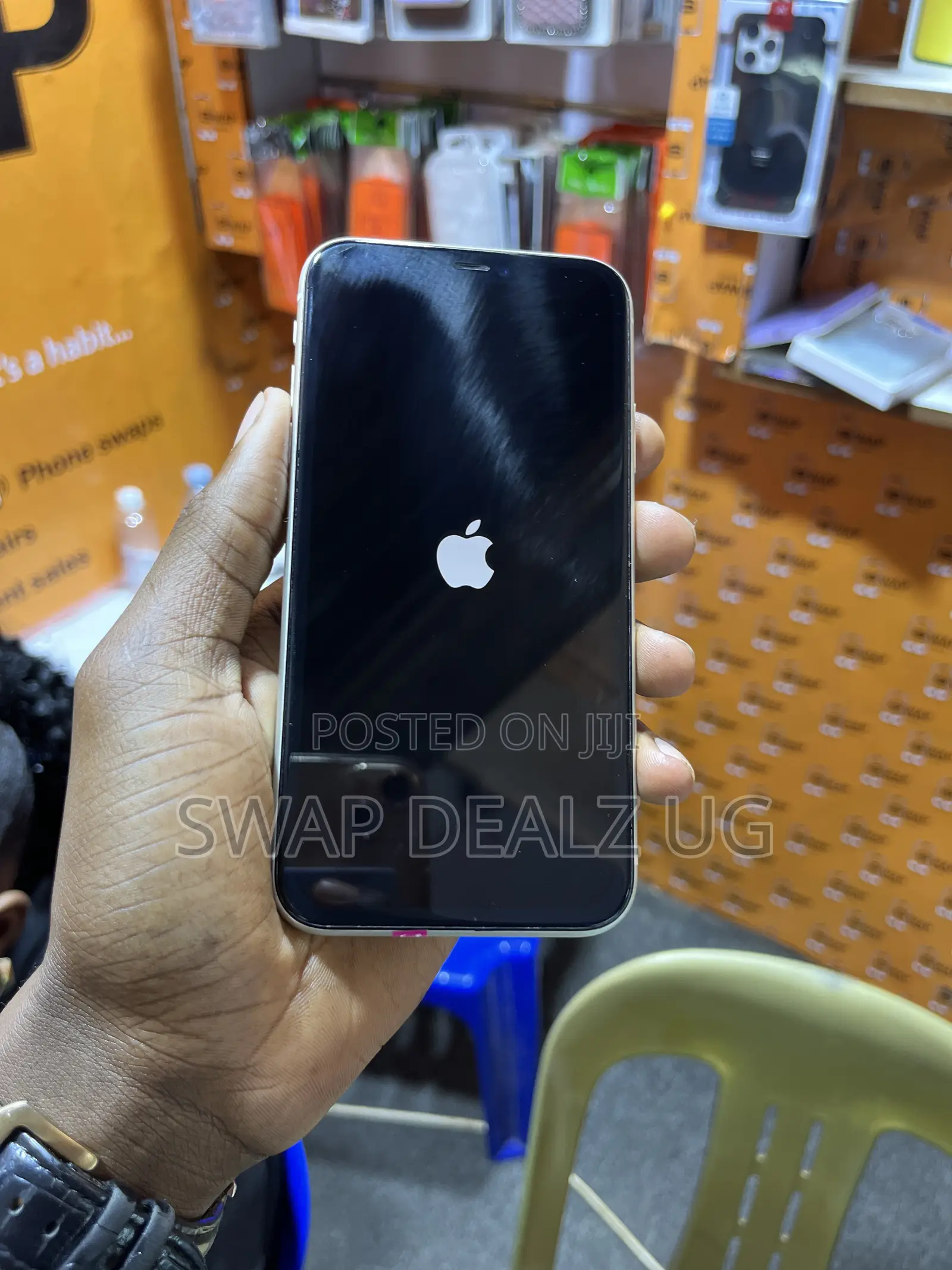 Apple iPhone 11 64 GB White