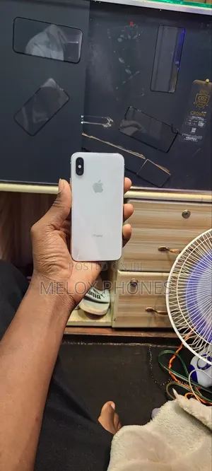 Apple iPhone XS 64 GB Silver
