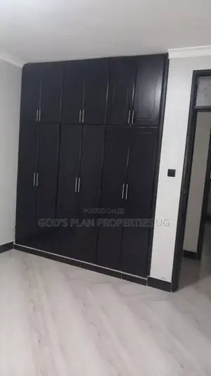 3bdrm Apartment in Mengo Estate, Central Division for rent
