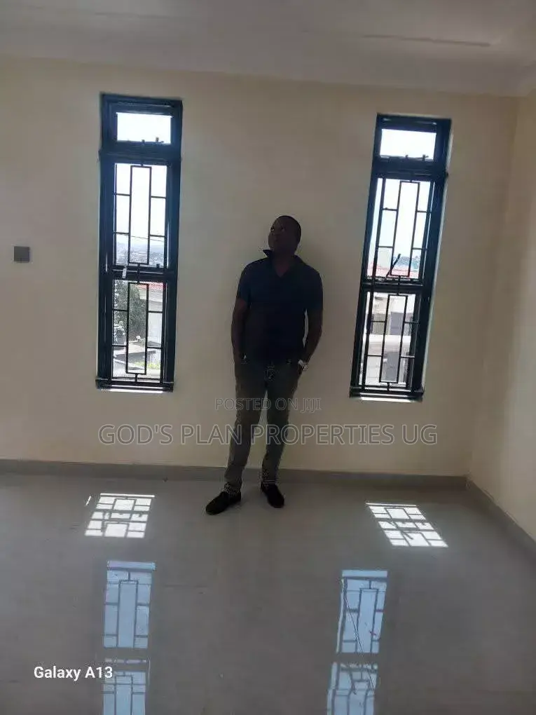 2bdrm Apartment in Lubaga Estate, Central Division for rent