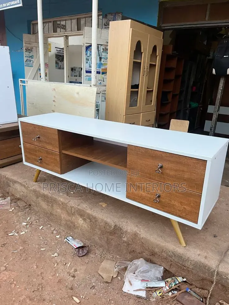 Tv Stand and Mounts