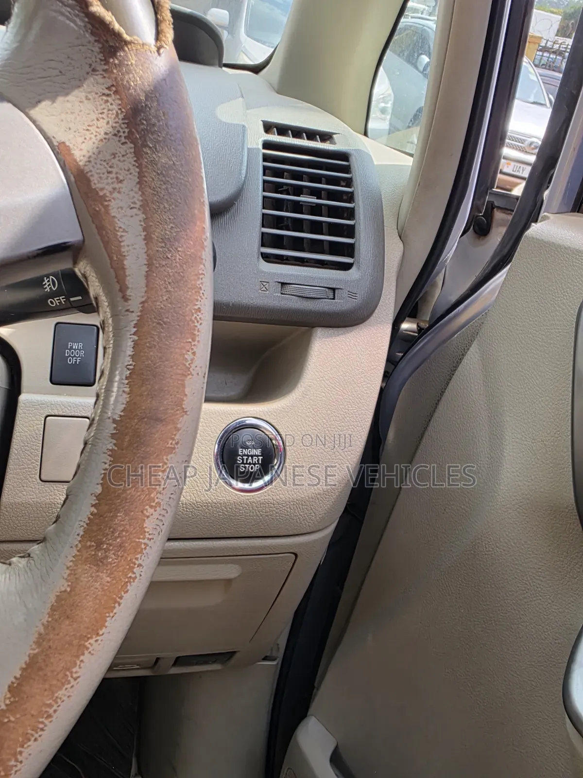 Toyota Noah 2.0 158hp AWD (8 Seater) 2009 Silver