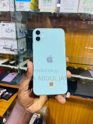 New Apple iPhone 11 64 GB Black