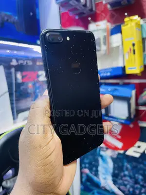 Apple iPhone 7 Plus 128 GB Black