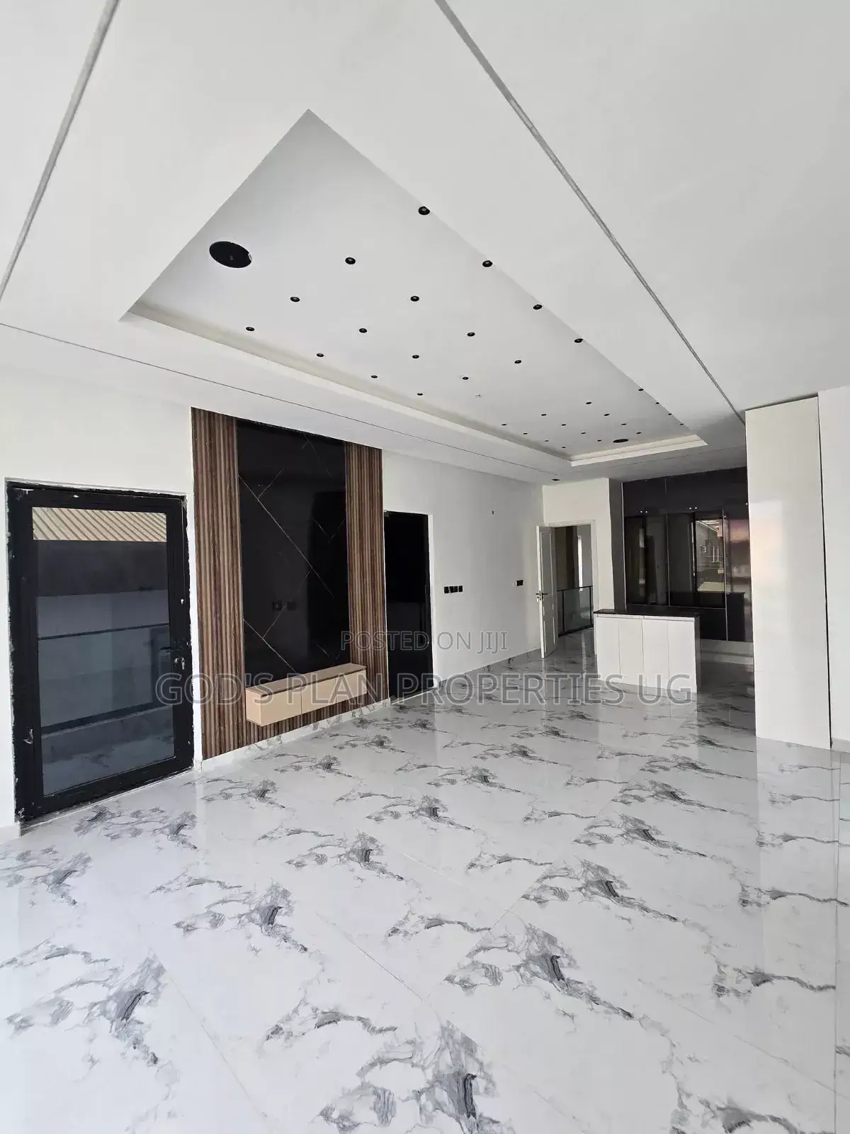 3bdrm Apartment in Muyenga Bukasa, Central Division for rent