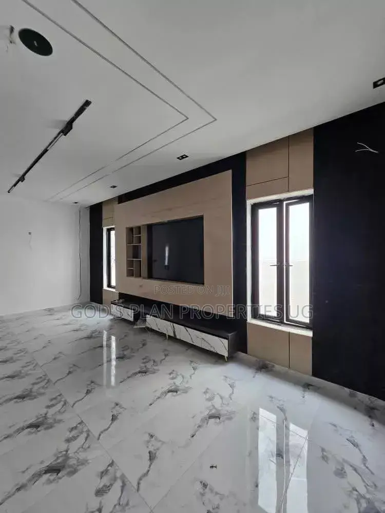 3bdrm Apartment in Muyenga Bukasa, Central Division for rent