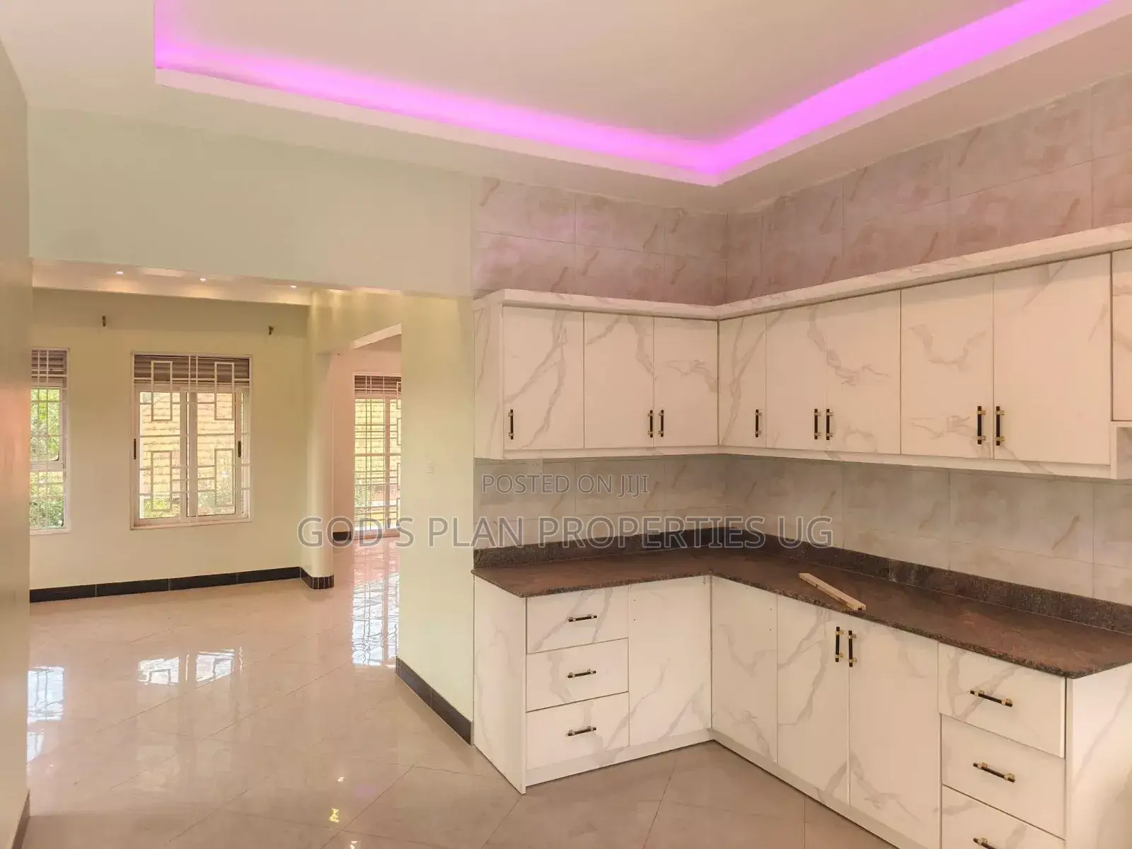 5bdrm Duplex in Bugolobi Estate, Central Division for rent