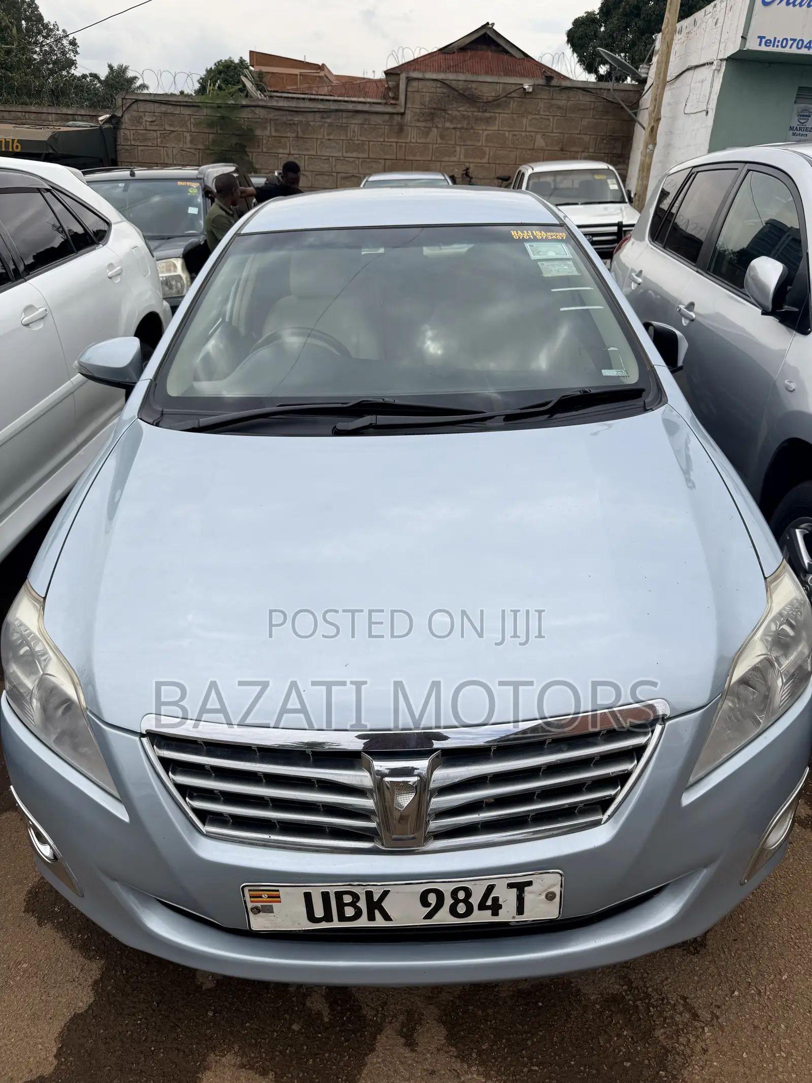 Toyota Premio 2013 Silver