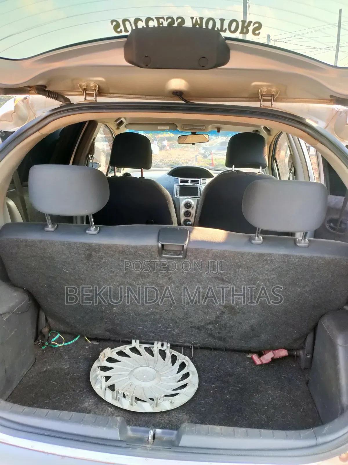 Toyota Vitz 2008 Silver