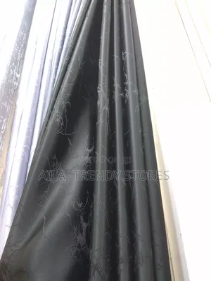 Black Design Per Metre