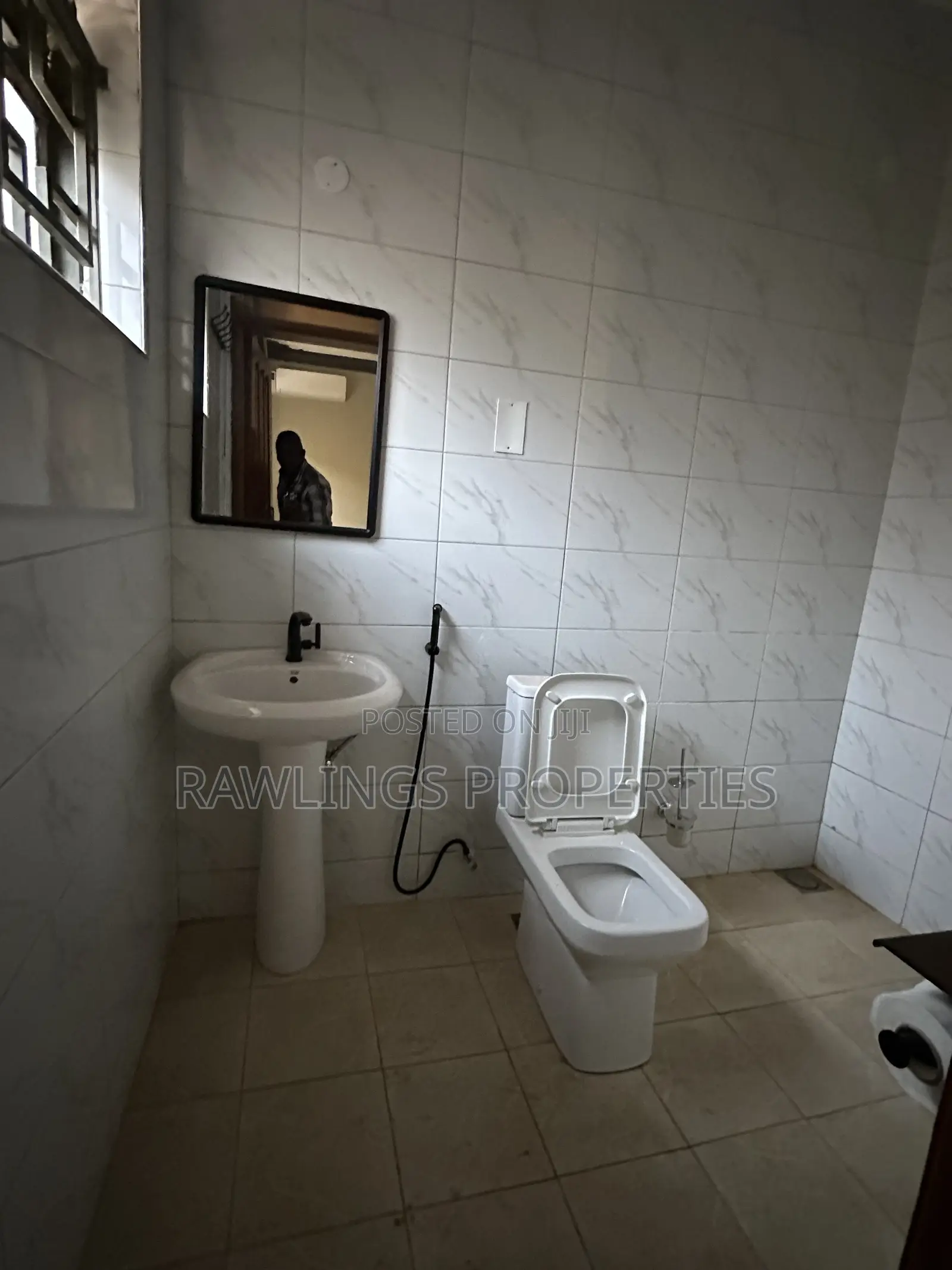 2bdrm Apartment in Akright, Ssabagabo-Makindye for rent