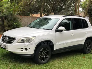 Volkswagen Tiguan 2009 White