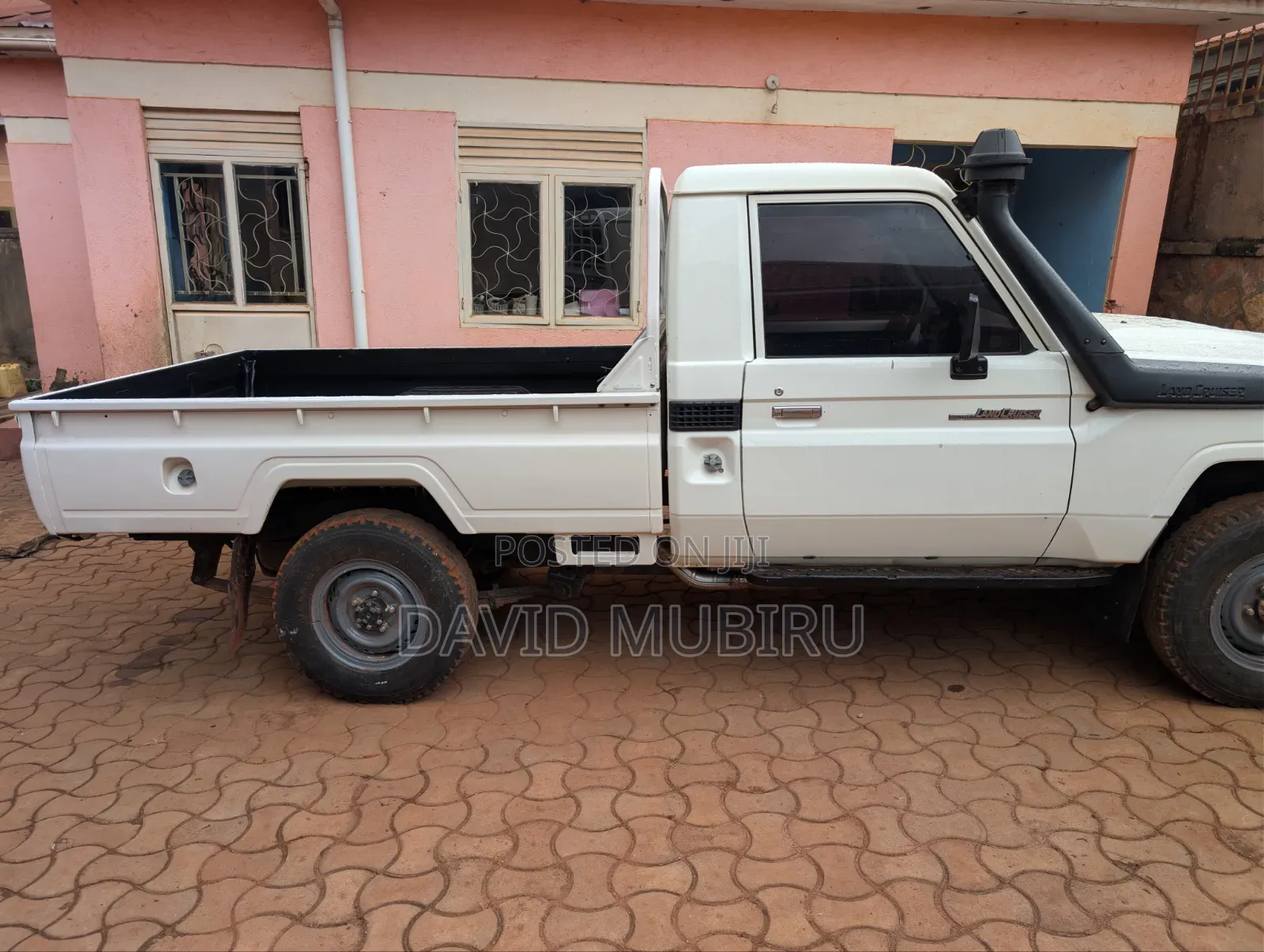 Toyota Land Cruiser 2012 White