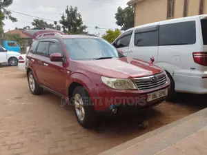 Subaru Forester 2010 Maroon