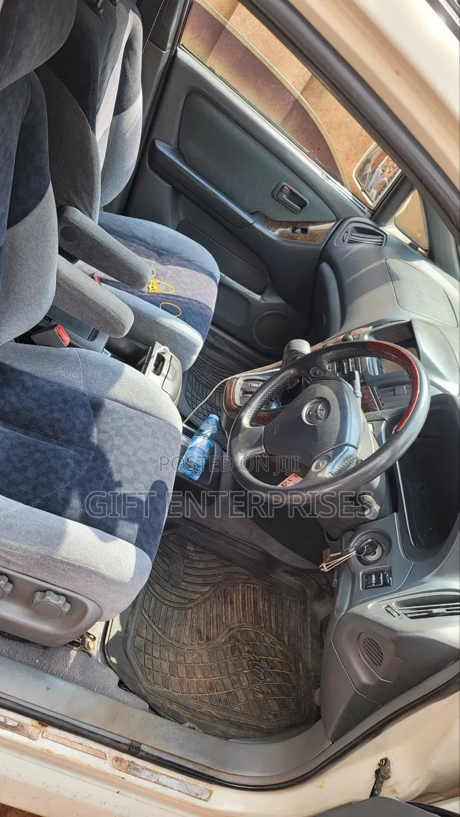 Toyota Harrier 2001 Pearl