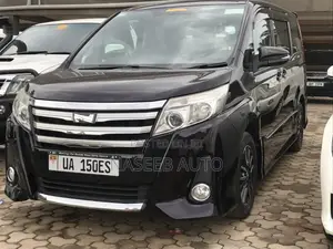 Toyota Noah 2015 Maroon