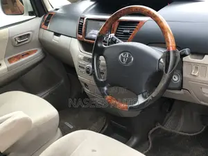 Toyota Noah 2006 White