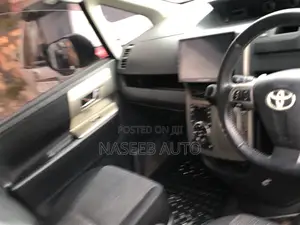 Toyota Noah 2012 Black
