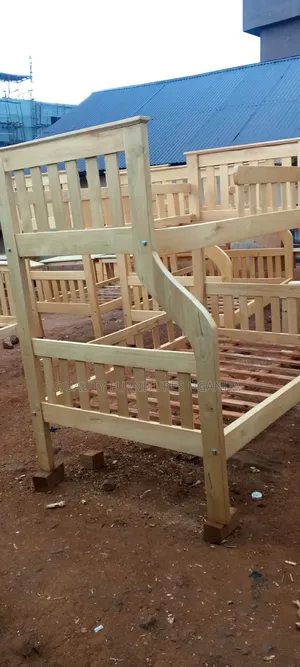 Quality Warmly Decker Bed