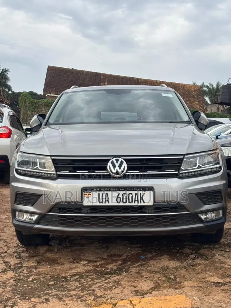 Volkswagen Tiguan 2020 Gold