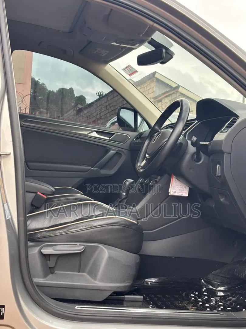 Volkswagen Tiguan 2020 Gold