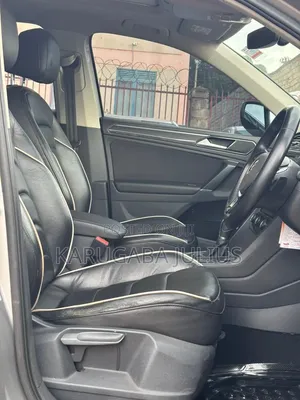 Volkswagen Tiguan 2020 Gold