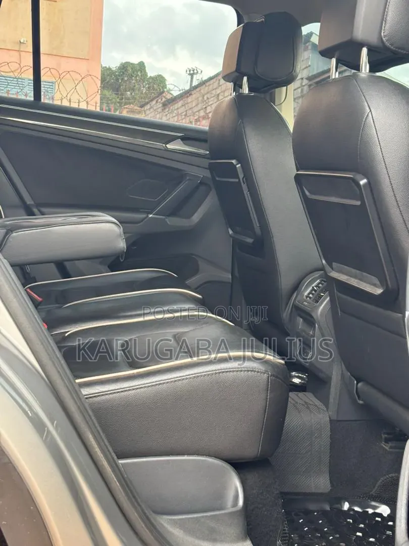 Volkswagen Tiguan 2020 Gold