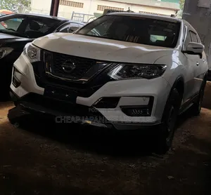 Nissan X-Trail 2.0 Petrol AWD 2017 White