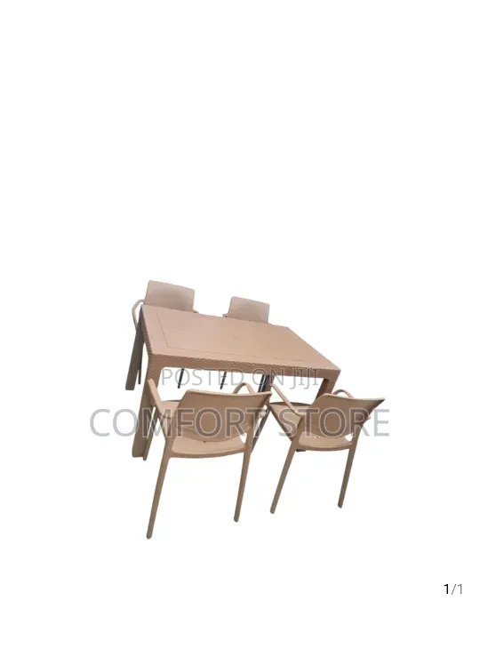Brown 4 Seater Fine Dinning for Restaurant Bar and Home Hotel