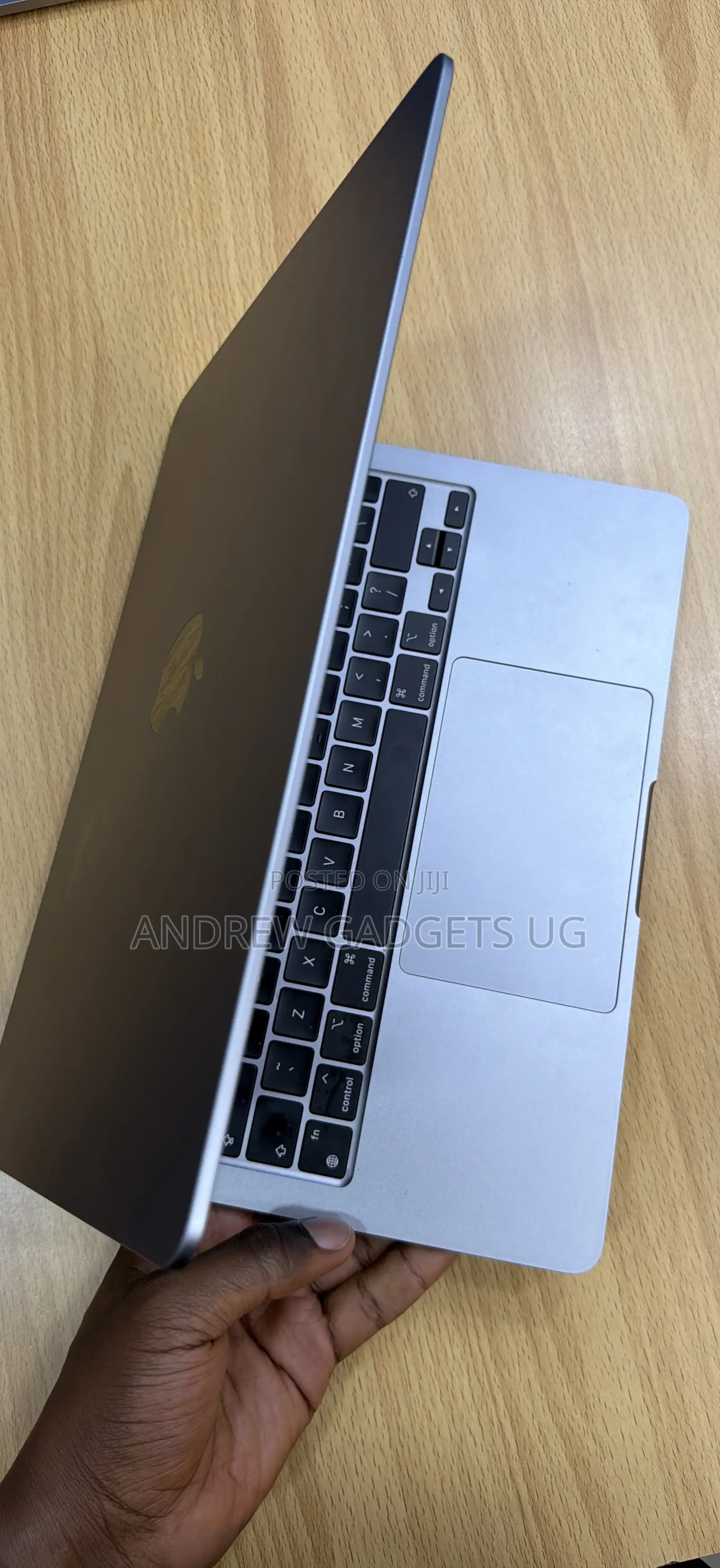 Laptop Apple MacBook Air 2023 M2 8GB Apple M2 SSD 256GB