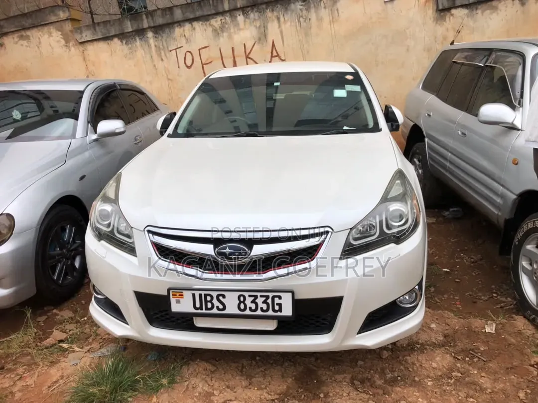 Subaru Legacy 2009 White