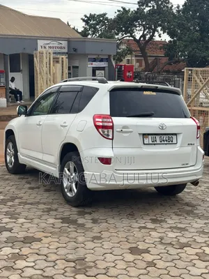 Toyota RAV4 2013 White