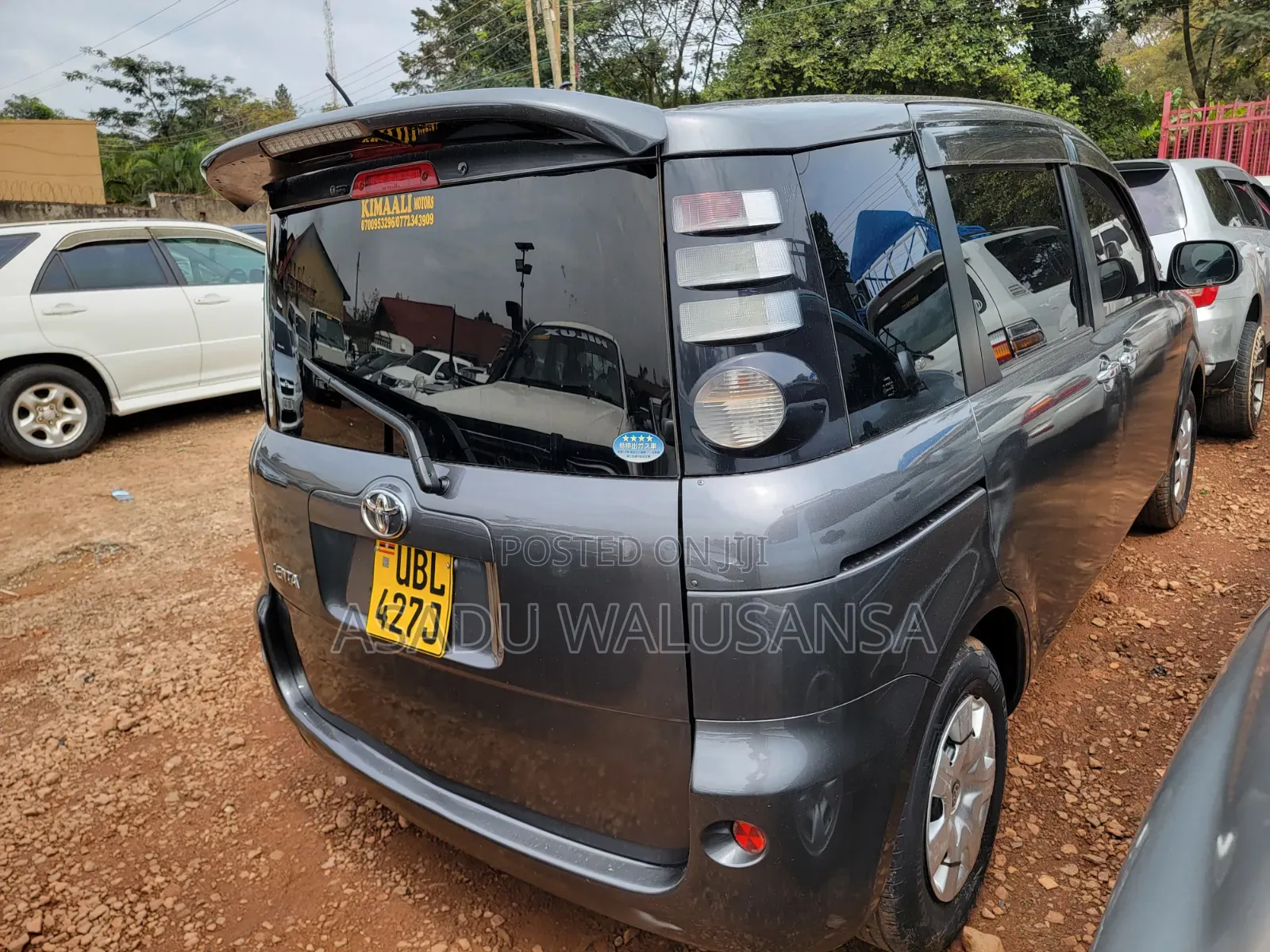 Toyota Sienta 2006 Black