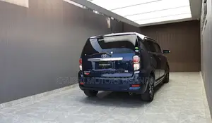 Toyota Corolla Rumion 2013 Blue