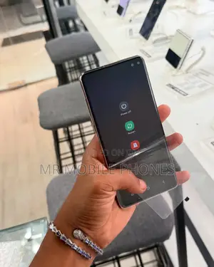 Samsung Galaxy S10 Plus 128 GB Black