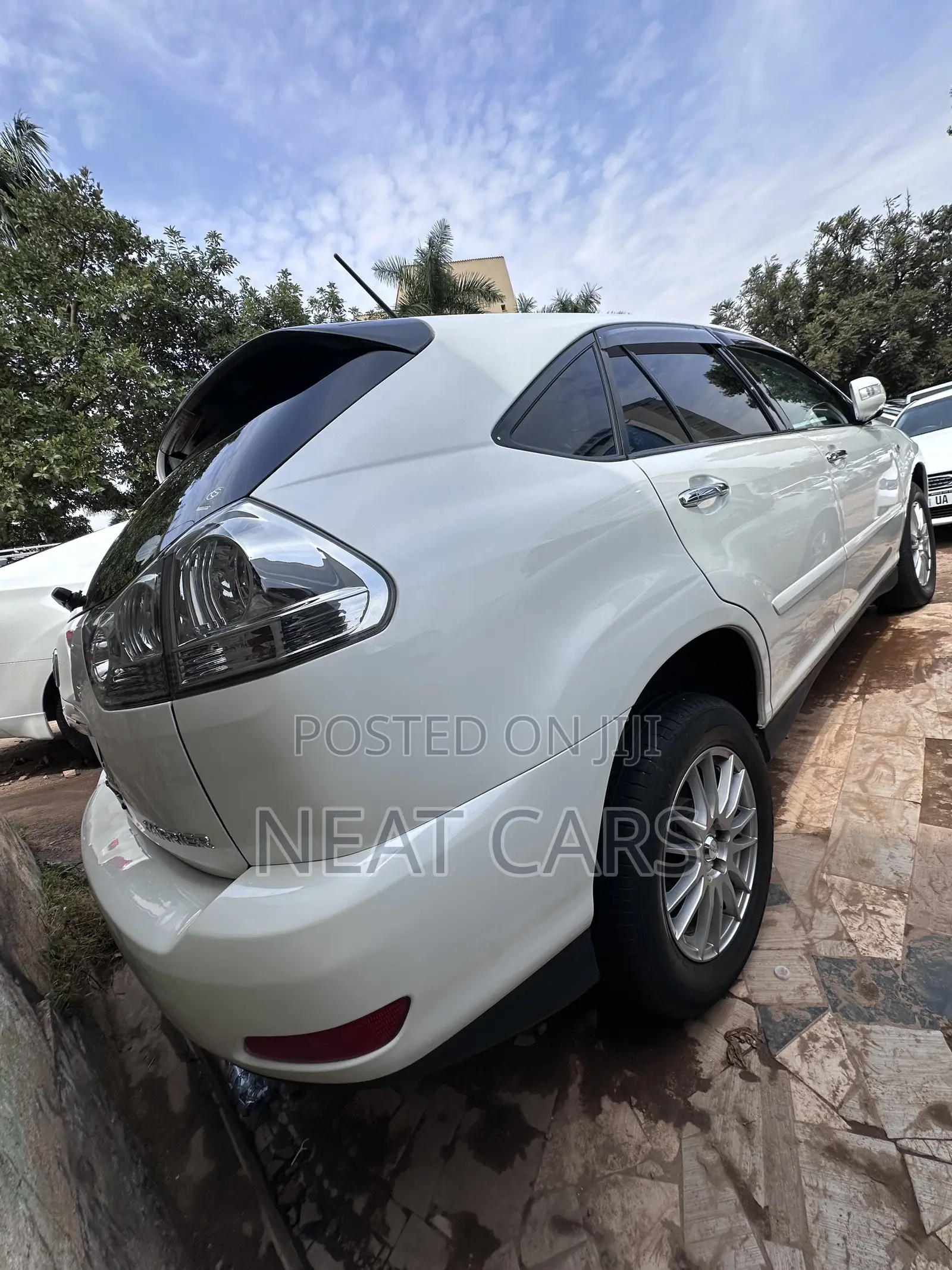 Toyota Harrier 2010 White