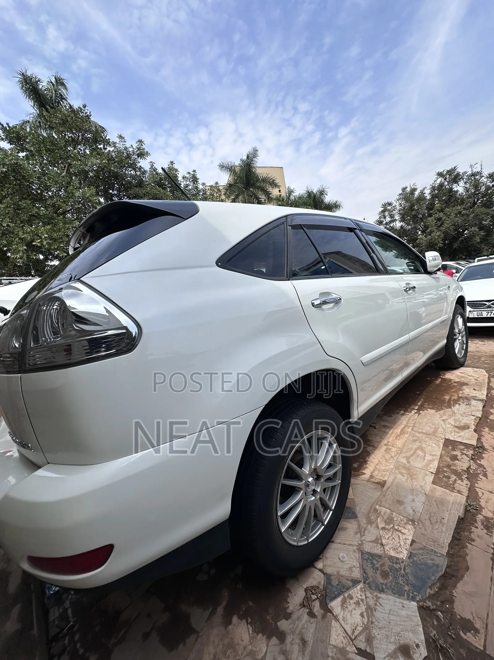 Toyota Harrier 2010 White