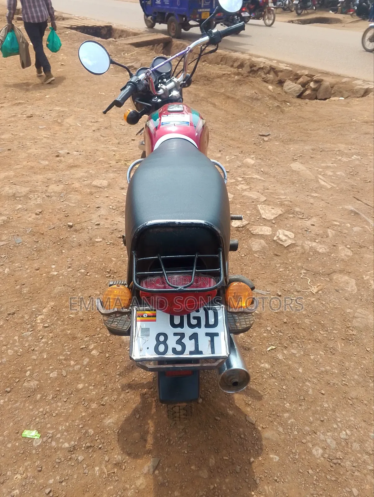 Bajaj Boxer 100 2024 Red